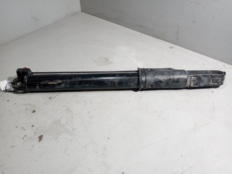 Recambio de brazo elevacion cabina para iveco stralis (ad/at) 7.8 diesel referencia OEM IAM 500370651  