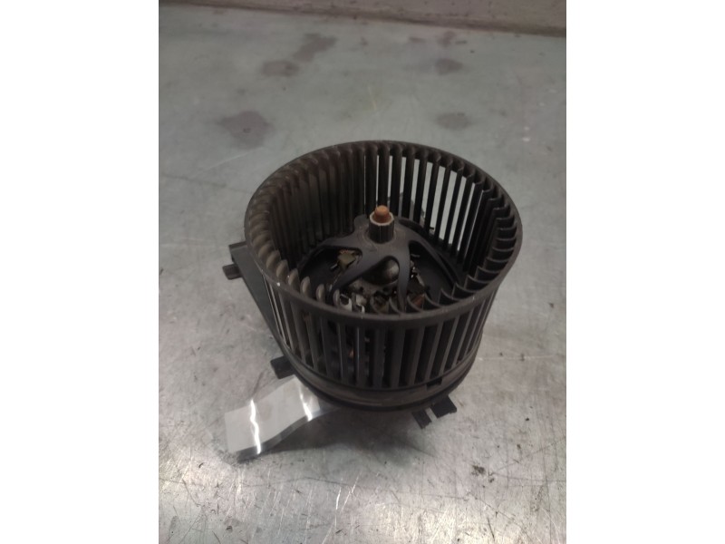 Recambio de ventilador calefaccion para volkswagen polo (6n2) 1.4 referencia OEM IAM 1J1819021B  