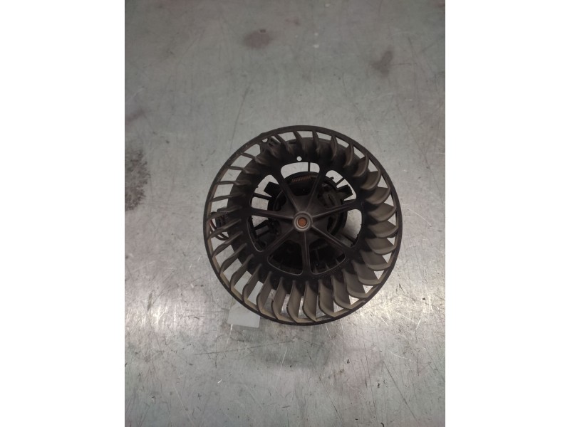 Recambio de ventilador calefaccion para ford fiesta (cbk) ambiente referencia OEM IAM 1736005401  2 PINS