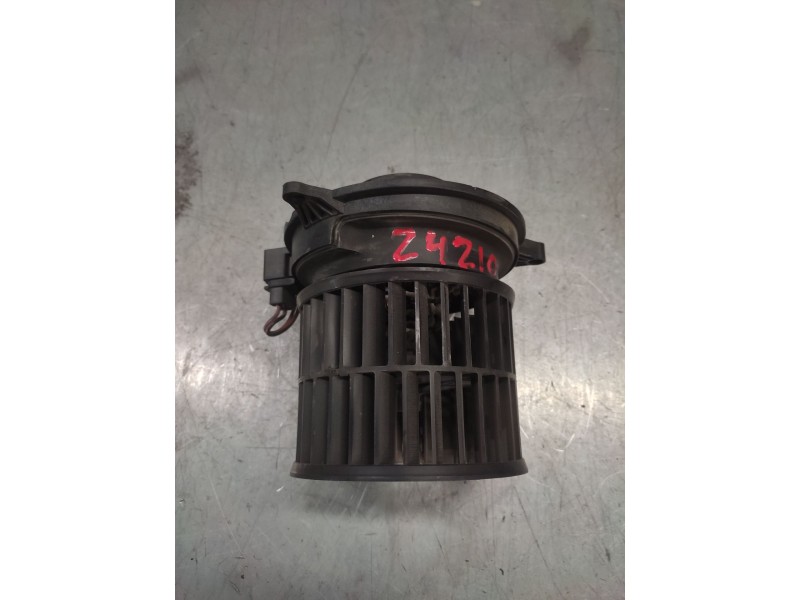 Recambio de ventilador calefaccion para ford fiesta (cbk) ambiente referencia OEM IAM 1736005401  2 PINS