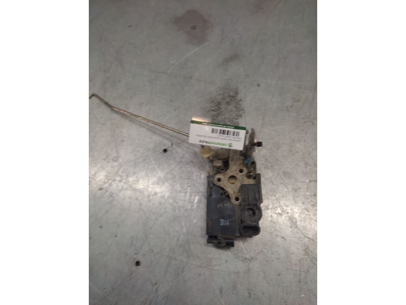 Recambio de cerradura puerta delantera izquierda para daewoo lanos (klat) 1.3 referencia OEM IAM   