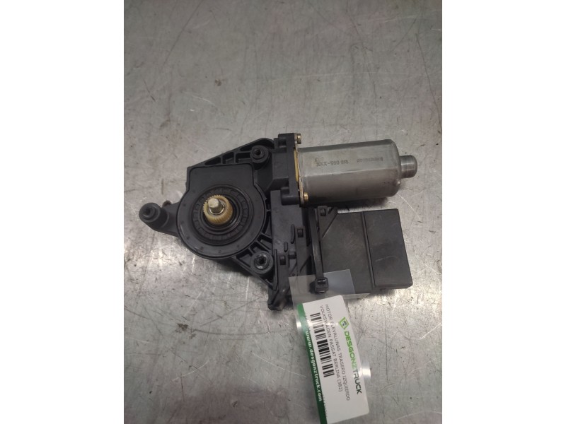Recambio de motor elevalunas trasero izquierdo para volkswagen passat berlina (3b2) básico referencia OEM IAM 101439201  