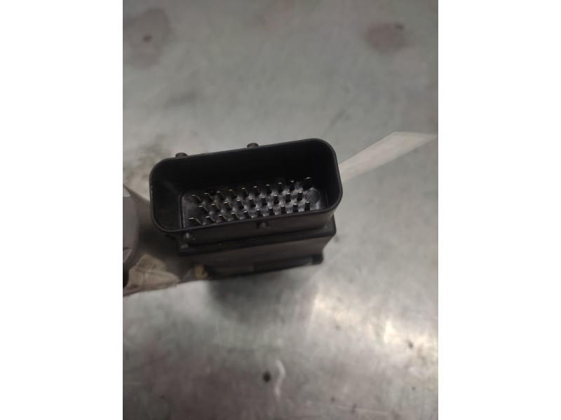 Recambio de motor elevalunas delantero derecho para volkswagen passat berlina (3b2) básico referencia OEM IAM 9776101436203  