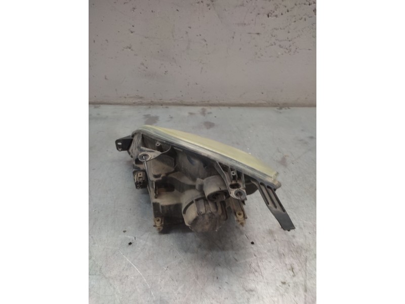 Recambio de faro derecho para ford fiesta (cbk) ambiente referencia OEM IAM   