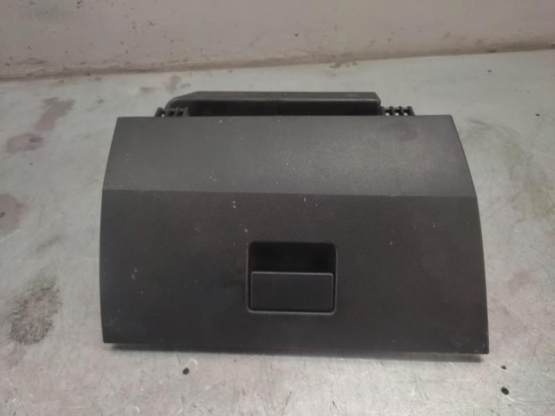 Recambio de guantera para ford fiesta (cbk) ambiente referencia OEM IAM 2S61A06024ADW  