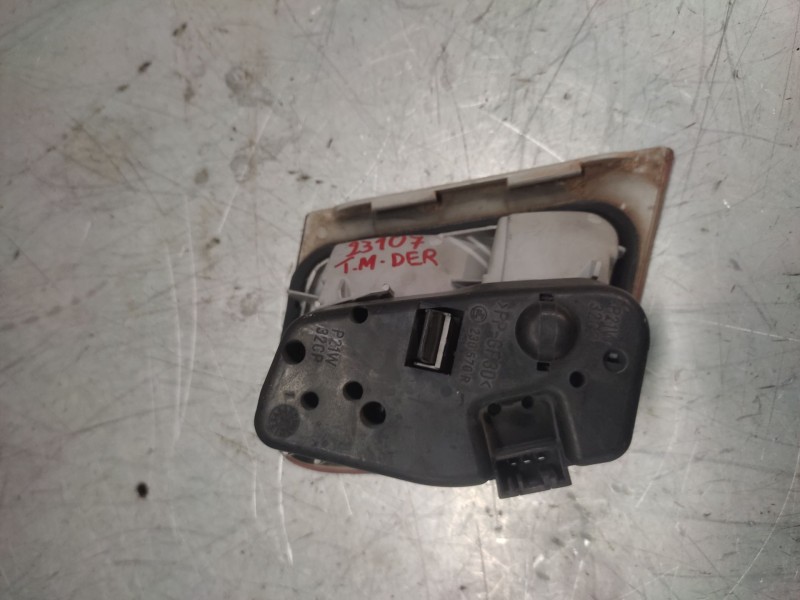 Recambio de piloto trasero derecho interior para bmw serie 3 berlina (e46) 320d referencia OEM IAM   