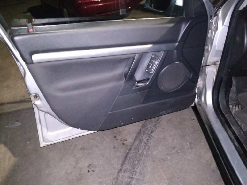 opel vectra c berlina del año 2003