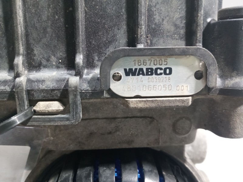 Recambio de valvula aire para daf serie xf106.xxx referencia OEM IAM 1867005 VALVULA EBS 4801066050