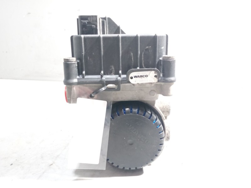 Recambio de valvula aire para daf serie xf106.xxx referencia OEM IAM 1867005 VALVULA EBS 4801066050