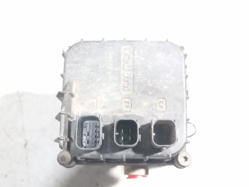 Recambio de valvula aire para daf serie xf106.xxx referencia OEM IAM 1867005 VALVULA EBS 4801066050