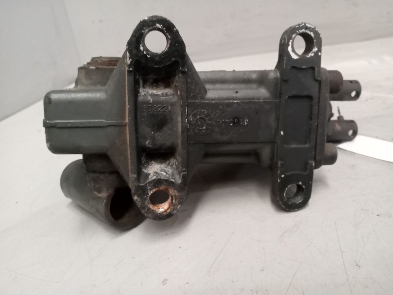 Recambio de bomba elevacion cabina para daf serie lf45.xxx desde 06 referencia OEM IAM 1401747  