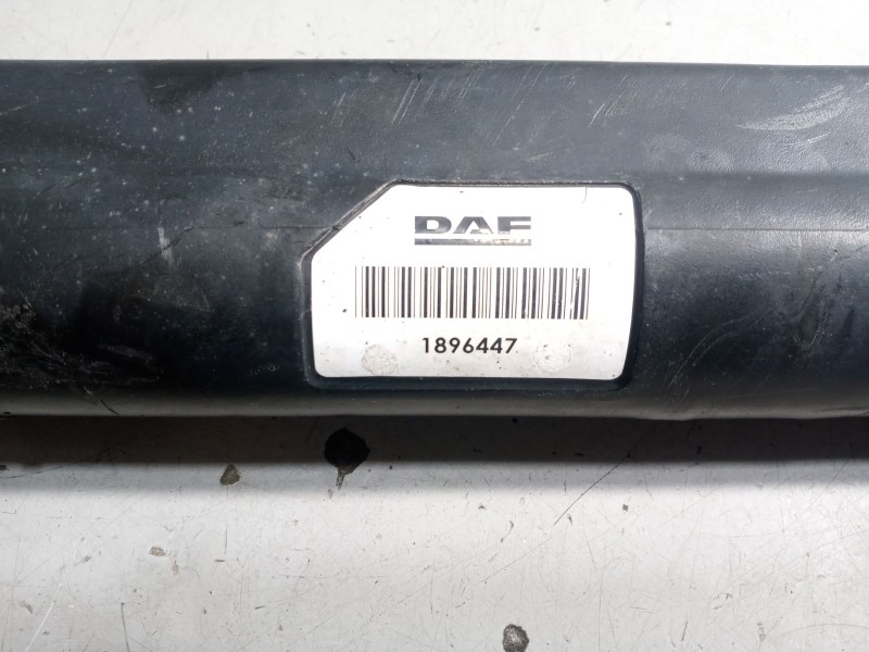 Recambio de brazo elevacion cabina para daf serie xf106.xxx referencia OEM IAM 1896447  