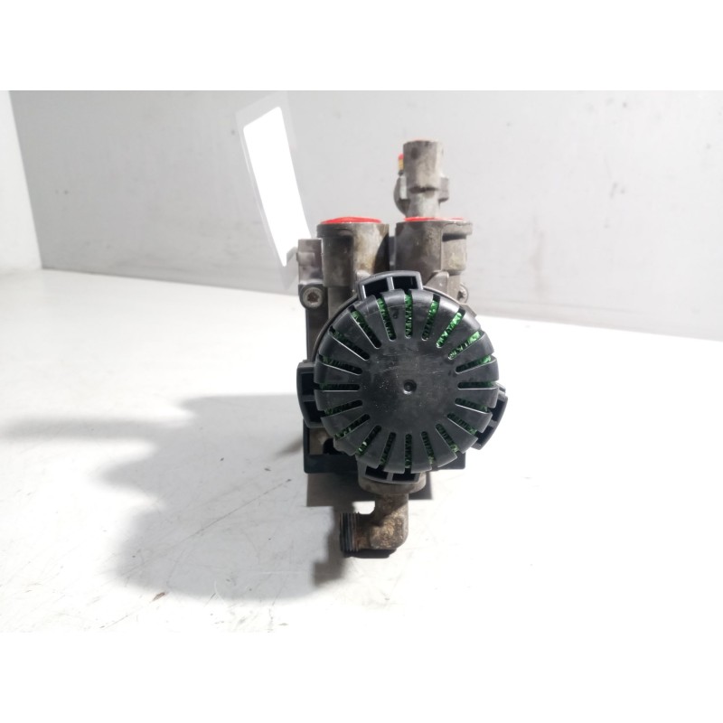Recambio de valvula aire para scania serie p/g/r (c-clase) 11.7 diesel referencia OEM IAM 1773676  K000085
