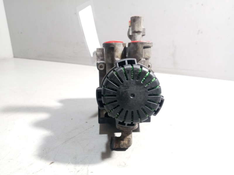 Recambio de valvula aire para scania serie p/g/r (c-clase) 11.7 diesel referencia OEM IAM 1773676  K000085