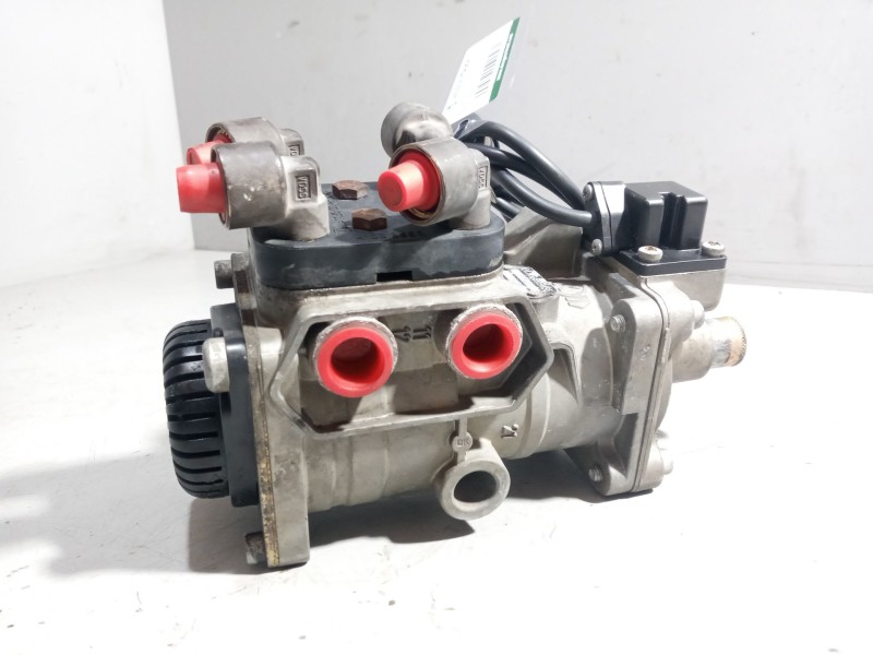 Recambio de valvula aire para iveco eurocargo tector 3.9 diesel referencia OEM IAM DX65A  