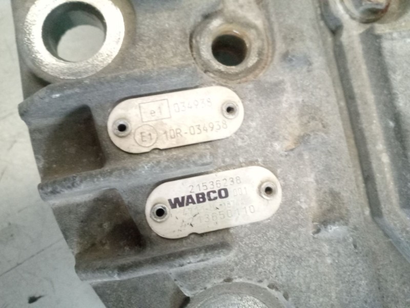 Recambio de selector caja cambios para renault premium lander 10.8 diesel referencia OEM IAM 21536238  4213650110