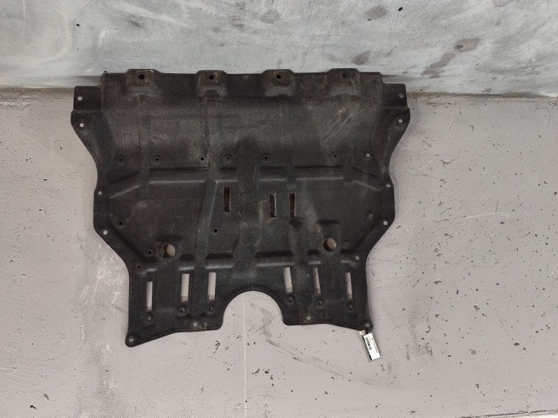 Recambio de cubrecarter para renault austral tce 130 referencia OEM IAM   