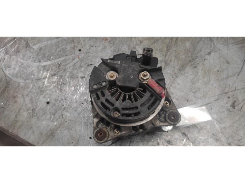 Recambio de alternador para renault laguna ii (bg0) expression referencia OEM IAM 8200229907 0124525047 14V 150A BOSCH