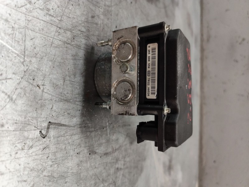 Recambio de abs para renault clio iii dynamique referencia OEM IAM 0265800559  0265232077