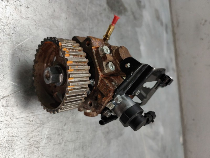 Recambio de bomba inyeccion para peugeot 207 sw (wk_) 1.6 hdi referencia OEM IAM 0445010102  9683703780
