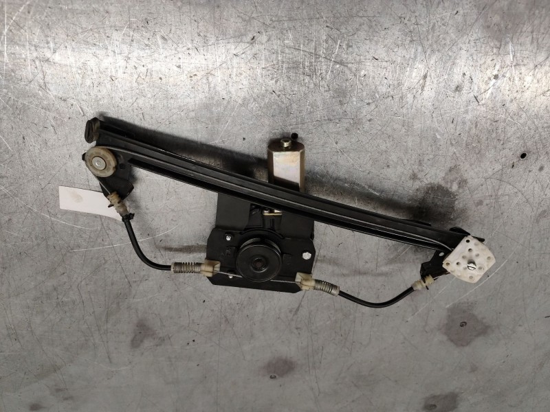 Recambio de elevalunas delantero derecho para bmw serie 1 berlina (e81/e87) 120d referencia OEM IAM  5 PINS 