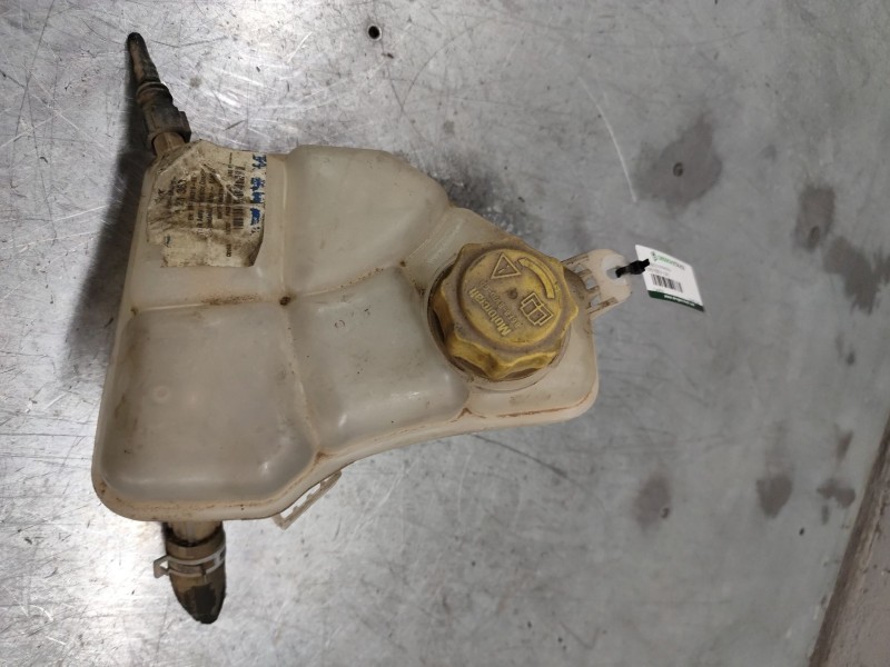 Recambio de deposito expansion para ford fiesta (cbk) ambiente referencia OEM IAM 2S6H8K218AF  
