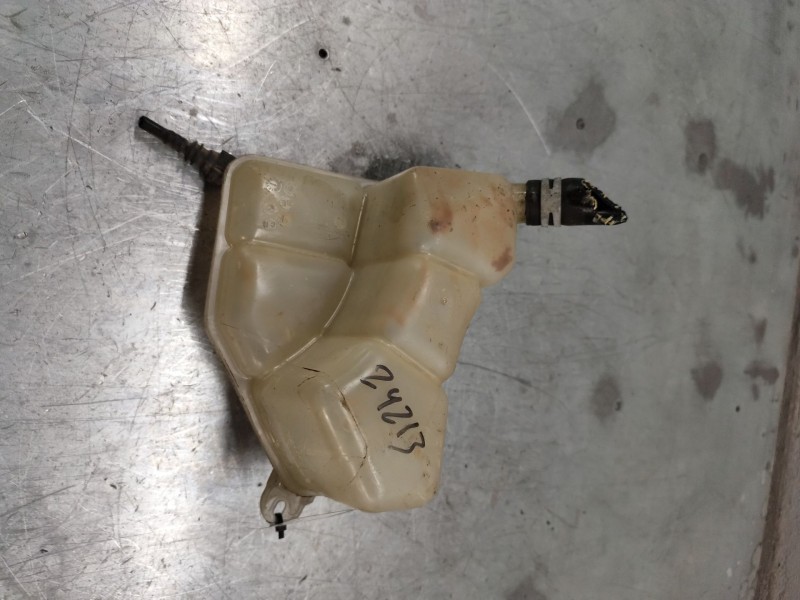 Recambio de deposito expansion para ford fiesta (cbk) ambiente referencia OEM IAM 2S6H8K218AF  