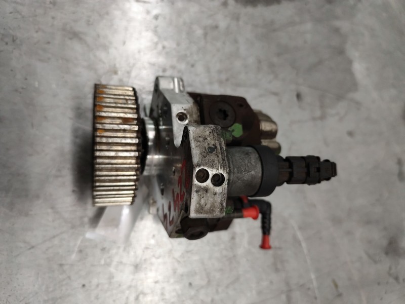 Recambio de bomba inyeccion para renault megane ii berlina 5p 1.9 dci diesel referencia OEM IAM 0445010075  8200108225