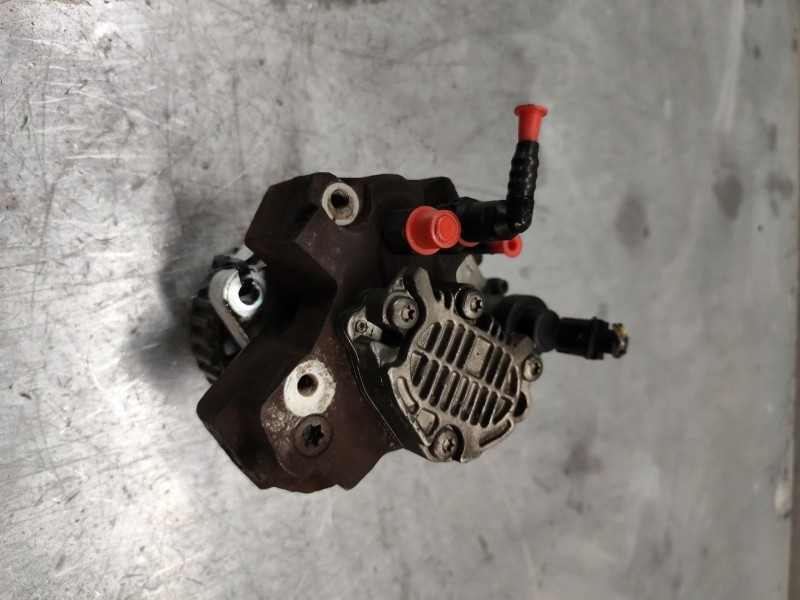Recambio de bomba inyeccion para renault megane ii berlina 5p 1.9 dci diesel referencia OEM IAM 0445010075  8200108225