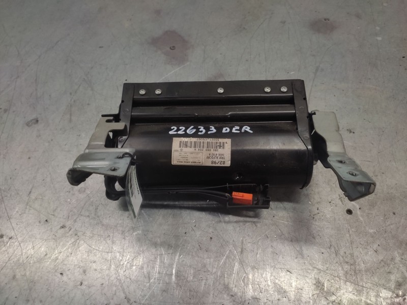 Recambio de airbag delantero derecho para volkswagen passat berlina (3b2) básico referencia OEM IAM 3B0880204A  