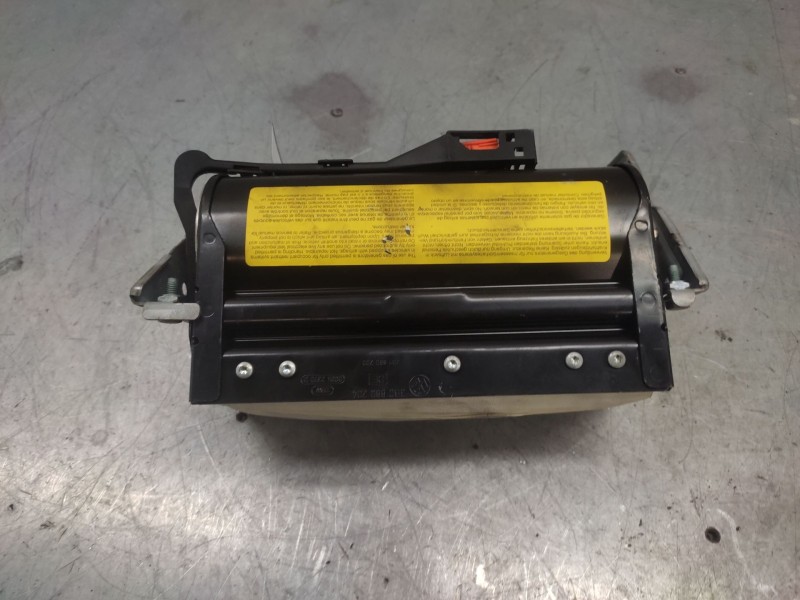 Recambio de airbag delantero derecho para volkswagen passat berlina (3b2) básico referencia OEM IAM 3B0880204A  
