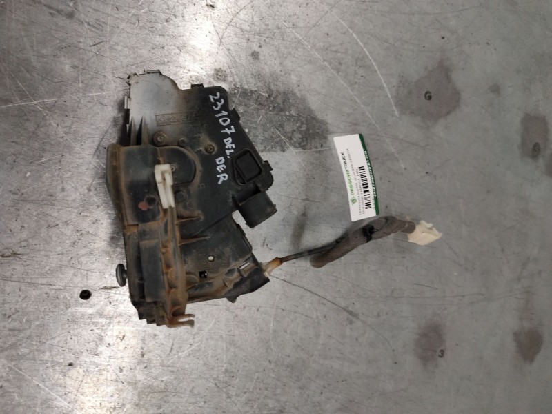 Recambio de cerradura puerta delantera derecha para bmw serie 3 berlina (e46) 320d referencia OEM IAM  7 PINS 