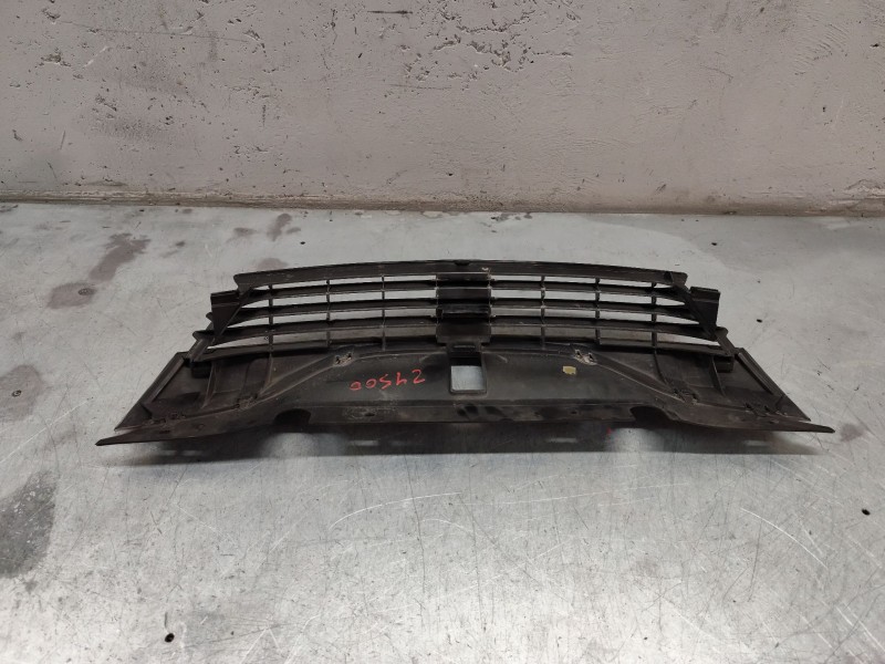 Recambio de rejilla delantera para renault laguna ii grandtour (kg0/1_) 2.2 dci (kg0f) referencia OEM IAM   