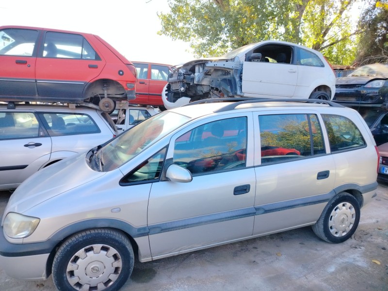 opel zafira a del año 2004