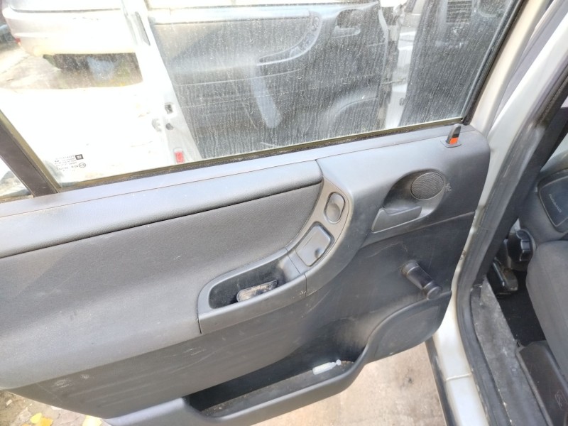 opel zafira a del año 2004