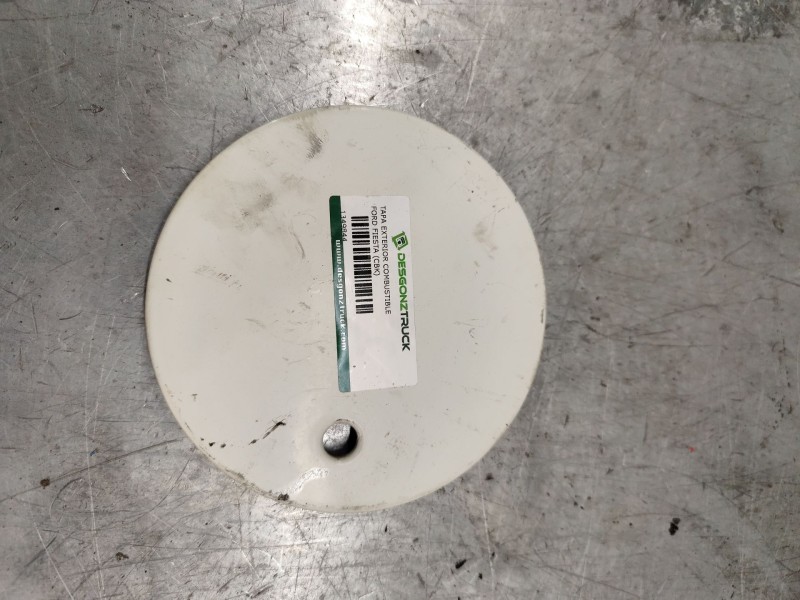Recambio de tapa exterior combustible para ford fiesta (cbk) ambiente referencia OEM IAM   