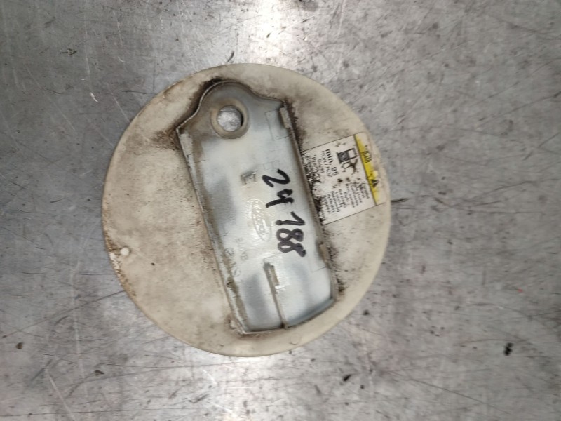 Recambio de tapa exterior combustible para ford fiesta (cbk) ambiente referencia OEM IAM   