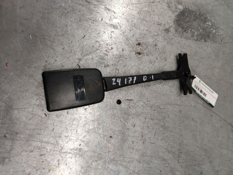 Recambio de enganche de cinturon delantero izquierdo para ford fiesta (cbk) ambiente referencia OEM IAM 2S6AA61208DA  