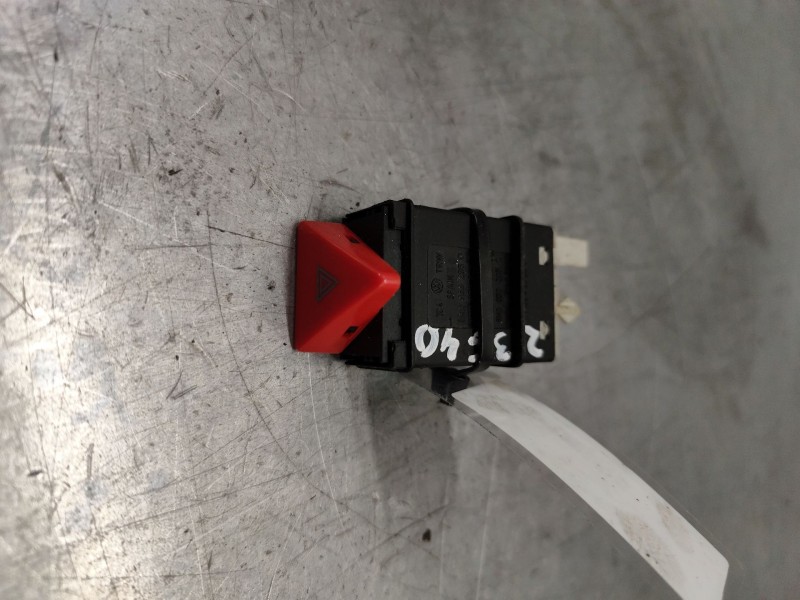 Recambio de warning para volkswagen polo berlina (6n2) conceptline referencia OEM IAM 1C0953235D  