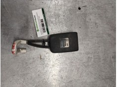 Recambio de enganche de cinturon trasero derecho para volkswagen passat berlina (3b2) básico referencia OEM IAM 3B0857740  