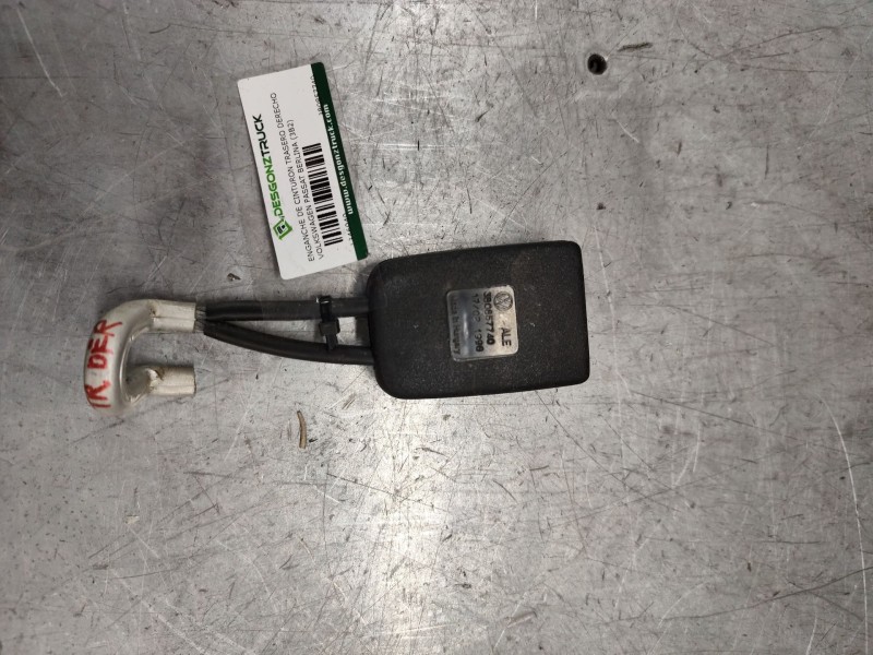 Recambio de enganche de cinturon trasero derecho para volkswagen passat berlina (3b2) básico referencia OEM IAM 3B0857740  