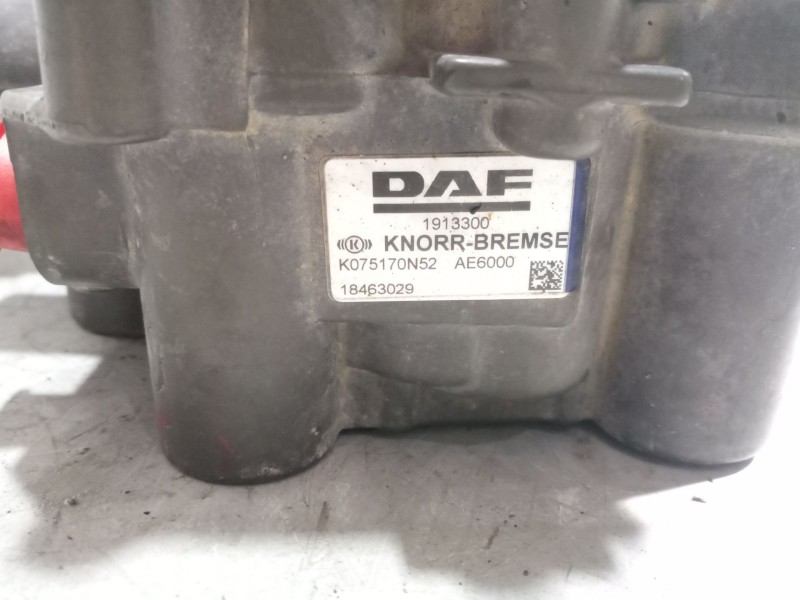 Recambio de valvula aire para daf serie xf106.xxx referencia OEM IAM 1973210 1913300 ZEL2100