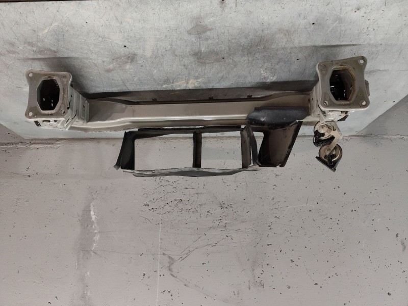 Recambio de refuerzo paragolpes delantero para ford focus lim. (cb8) titanium referencia OEM IAM   