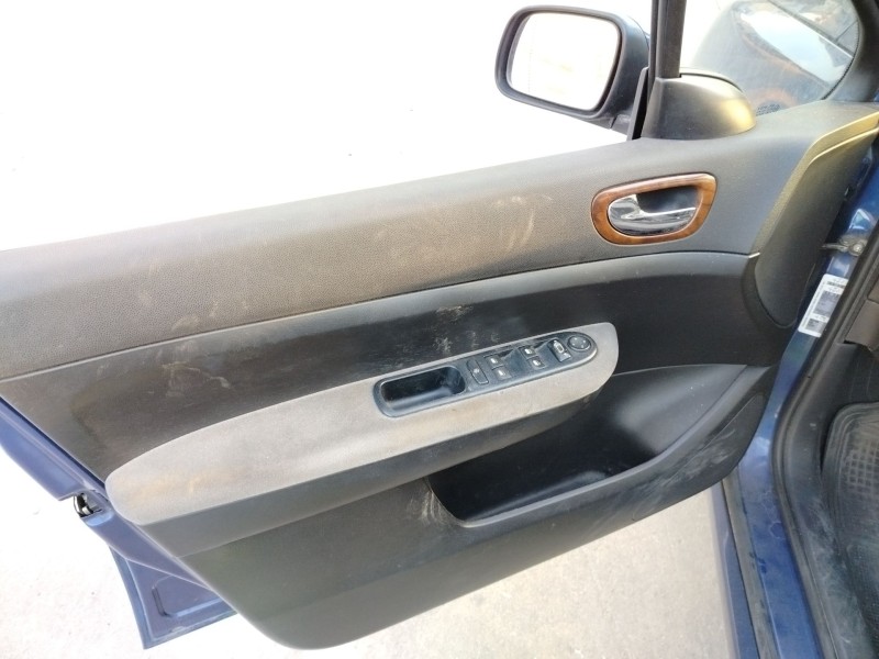 peugeot 307 (s1) del año 2004