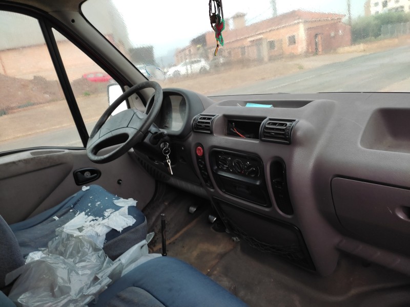 opel movano del año 2000