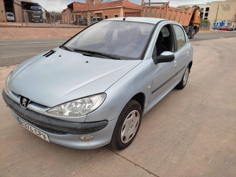 peugeot 206 berlina del año 2003