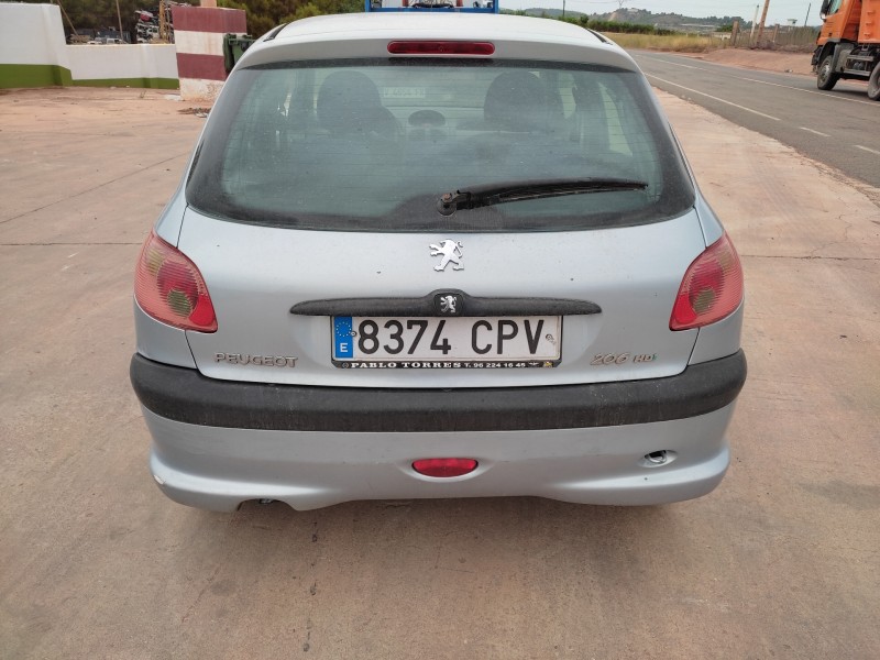 peugeot 206 berlina del año 2003