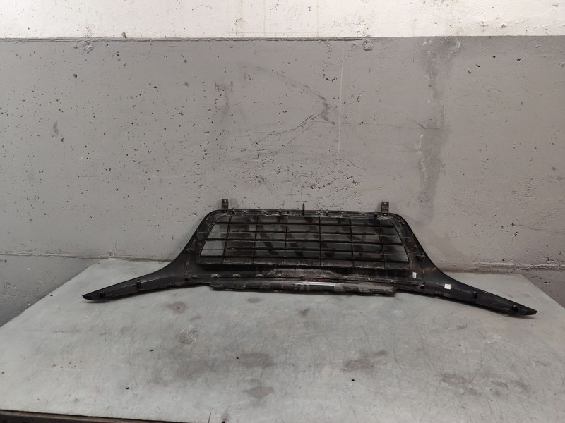 Recambio de rejilla delantera para peugeot boxer furgoneta 2.0 bluehdi 130 referencia OEM IAM   