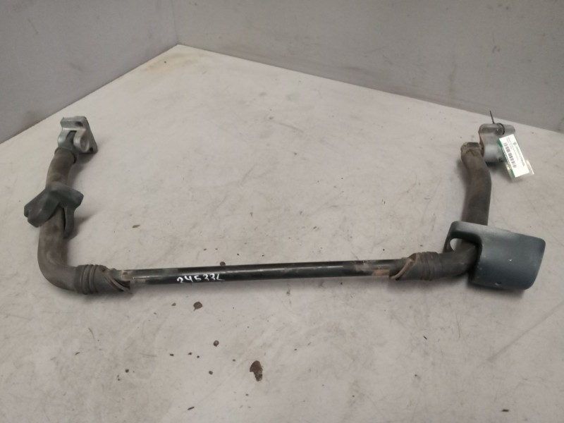 Recambio de brazo retrovisor izquierdo para nissan atleon 110 referencia OEM IAM   