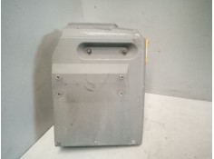 Recambio de guardabarros delantero derecho para nissan cabstar 01.04  3.0 diesel referencia OEM IAM   